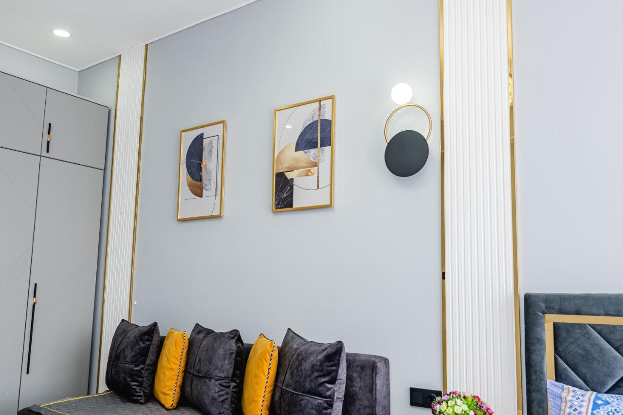 Heaven 10 Apartment Almaty Exterior photo